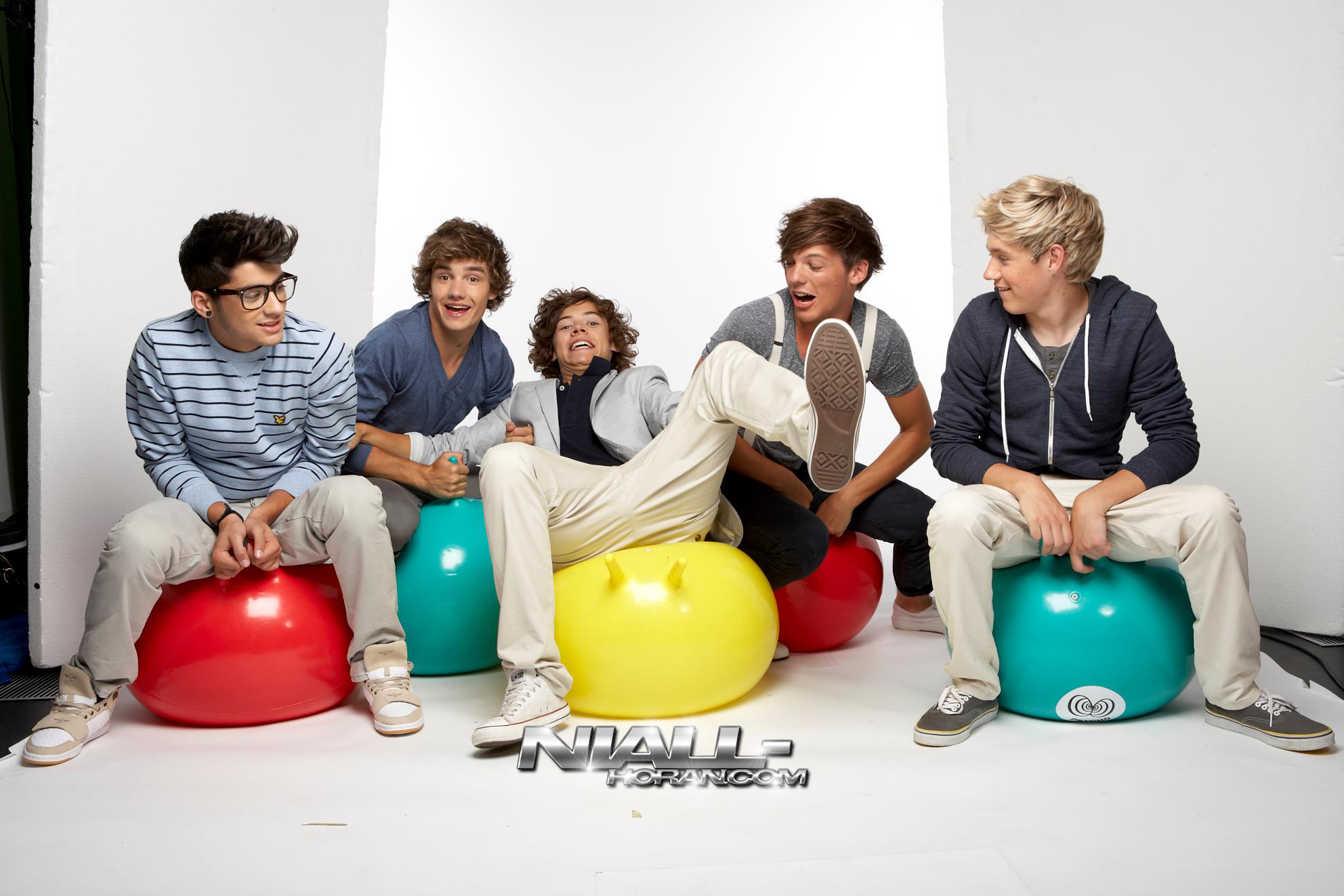 Featured image of post Computer One Direction Wallpaper Laptop - Looking for the best one direction wallpaper for laptop?