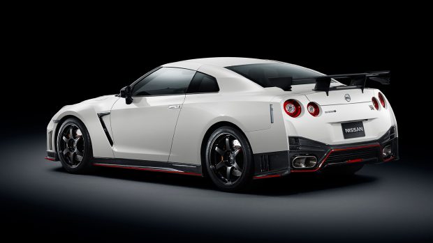Photos Download White Nissan Gtr Wallpapers HD.