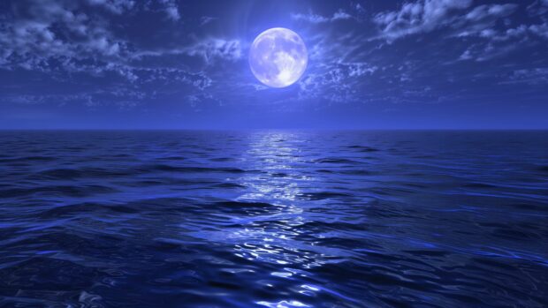 4K Ocean wallpaper features a moonlit ocean with a calm surface and a bright full moon.